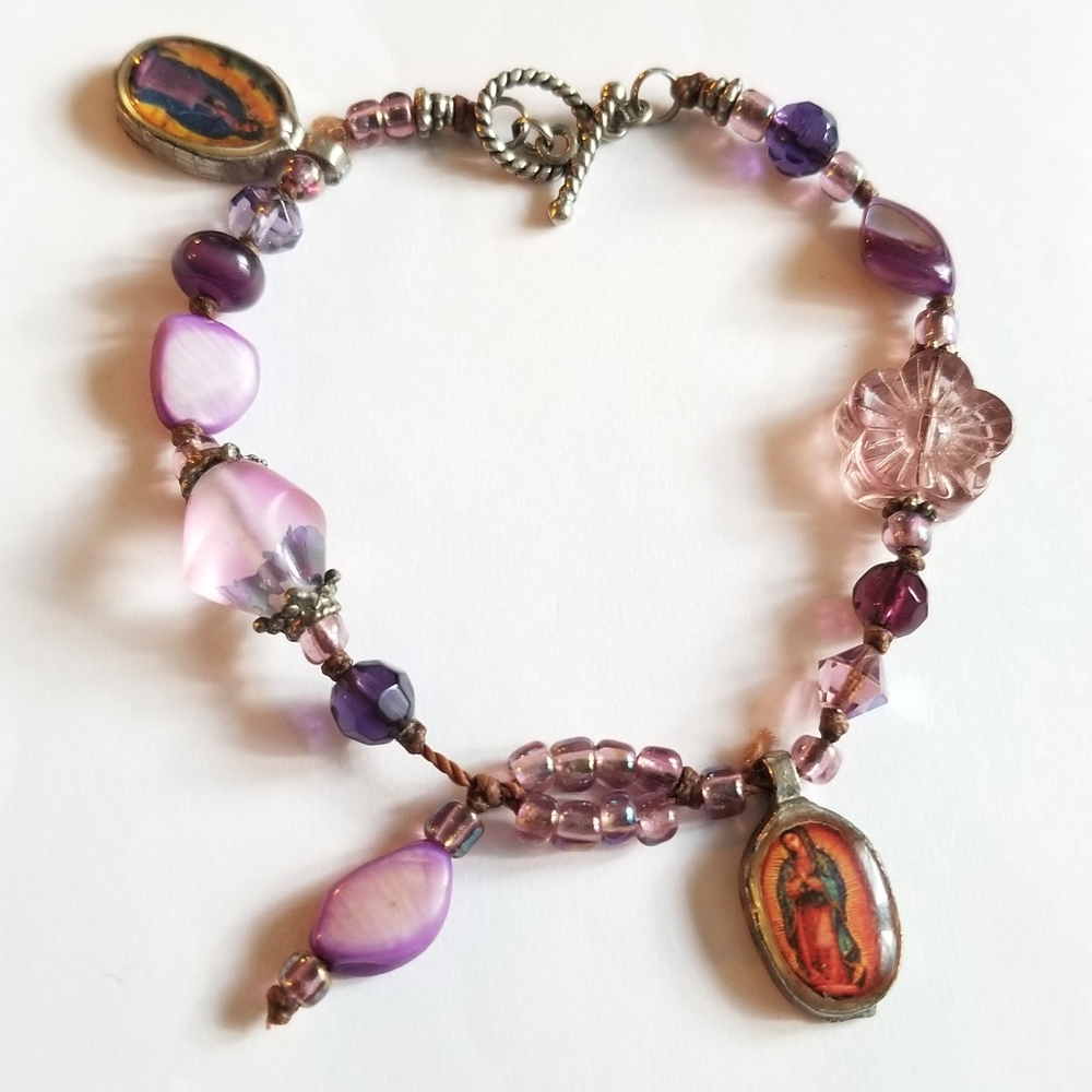 Relisted -Handmade beaded bracelet Virgin Mary religious purple flower - Picture 1 of 12